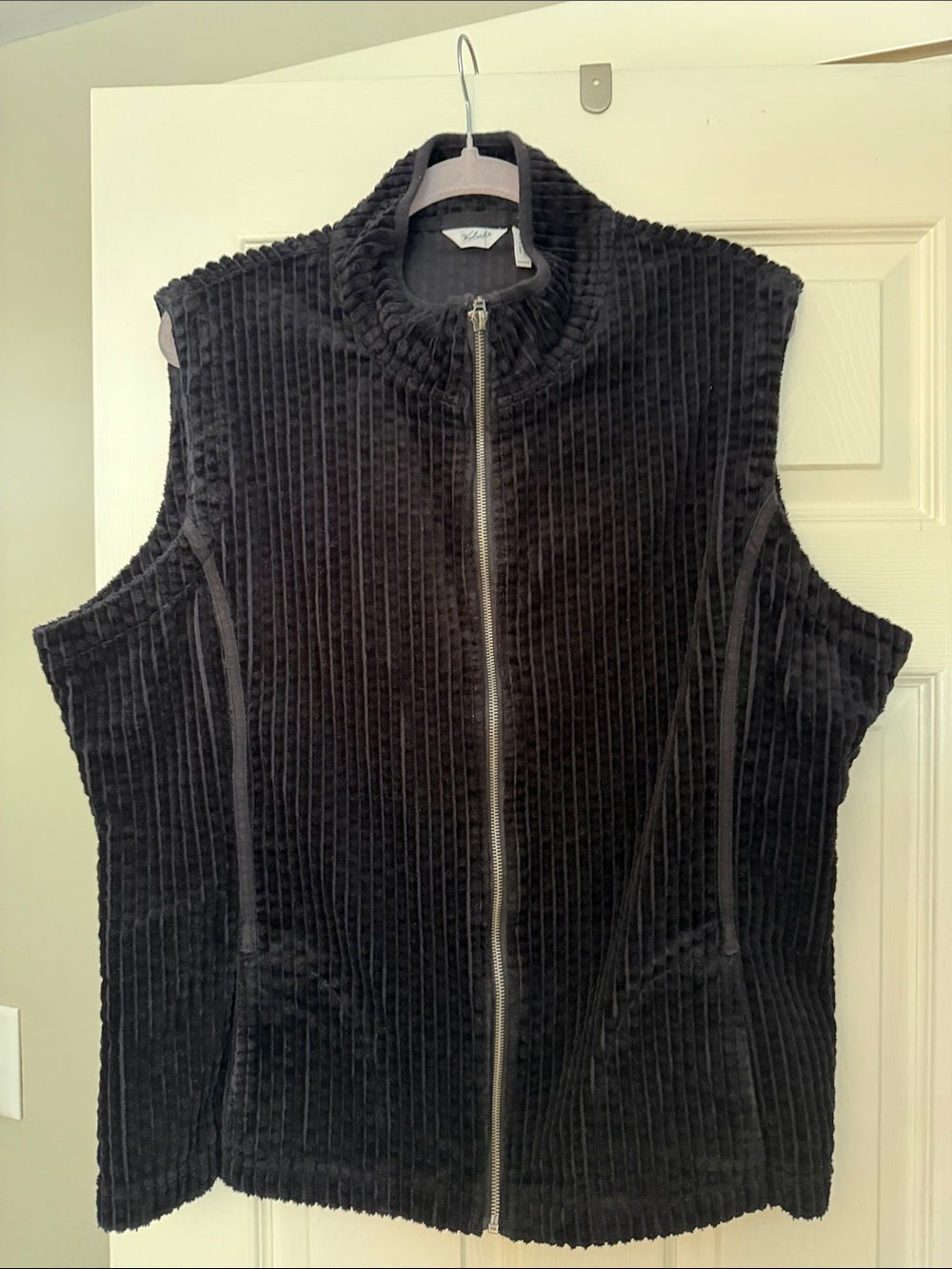 Woolrich Black Ribbed Zip-Up Women's Vest